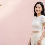 Gợi Ý Phối Đồ Với Áo Croptop Zesty Dáng Ôm Trẻ Trung Và Năng Động Áo croptop zesty dáng ôm trắng kem tôn dáng năng động ngày hè