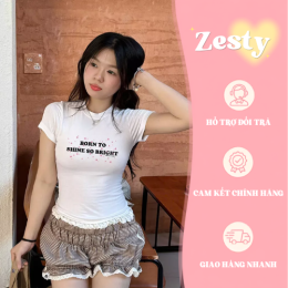 Mẫu mặc chụp thực tế Áo Croptop Zesty Born To Shine
